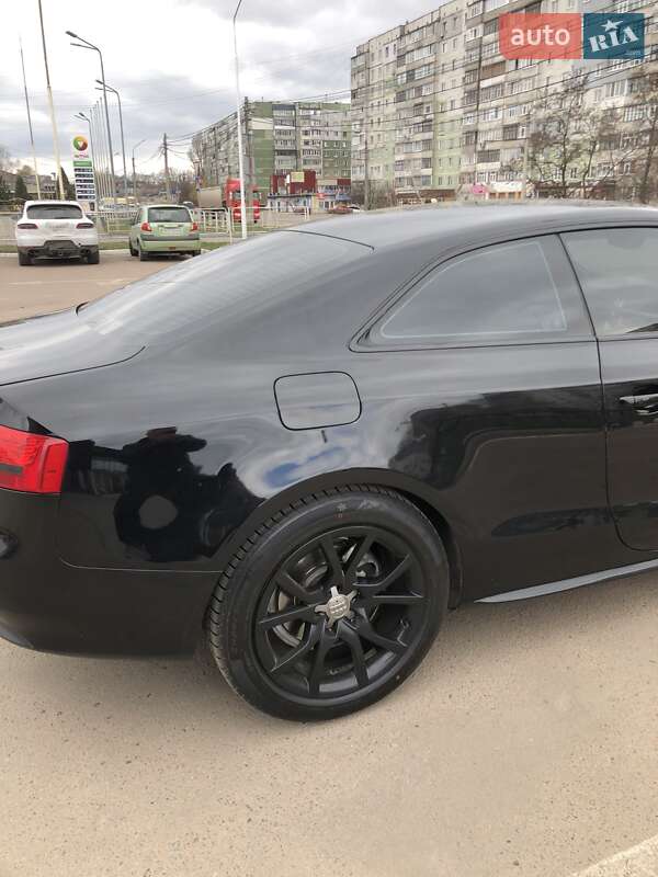 Купе Audi A5 2010 в Сумах