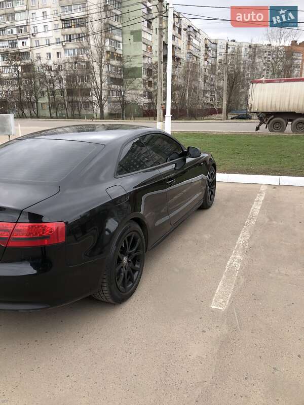 Купе Audi A5 2010 в Сумах