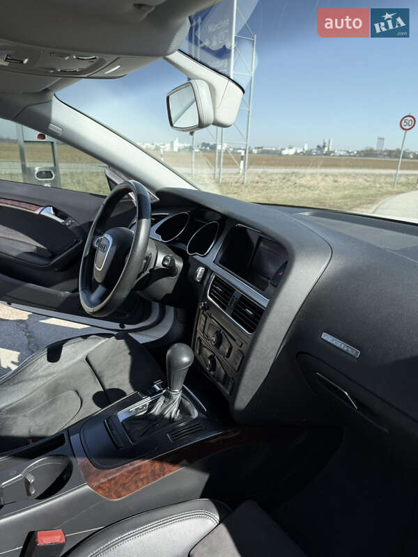 Купе Audi A5 2010 в Киеве фото 10 Купе Audi A5 2010 в Киеве