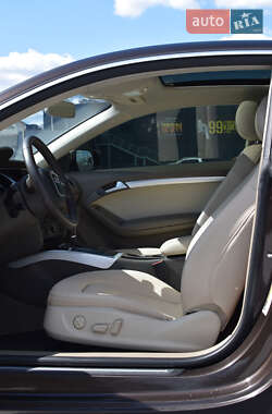 Купе Audi A5 2010 в 