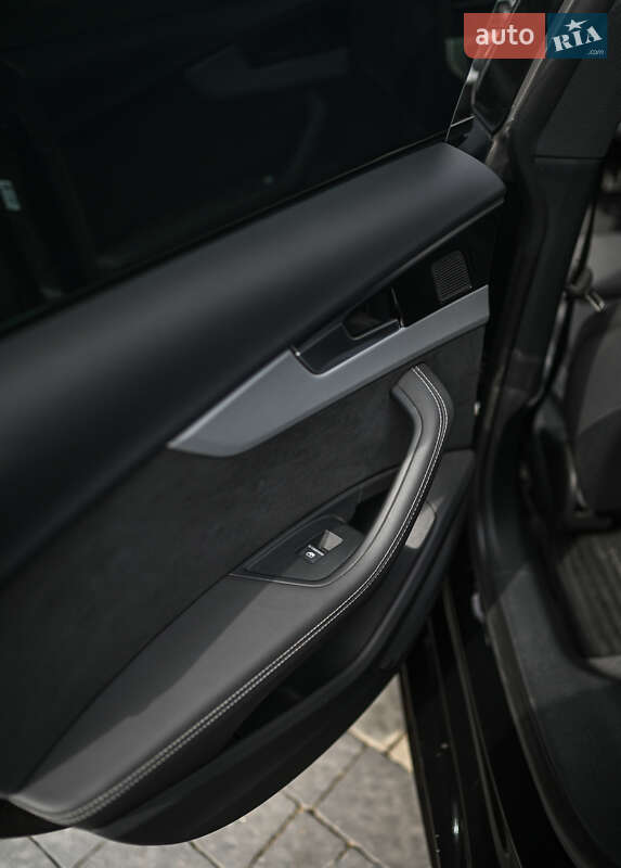 Лифтбек Audi A5 2023 в Львове