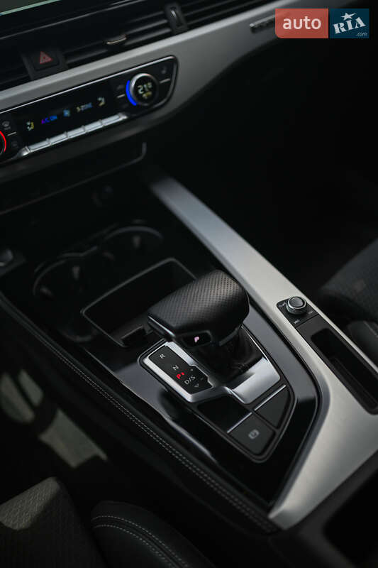 Лифтбек Audi A5 2023 в Львове