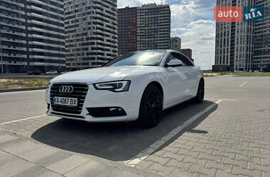 Купе Audi A5 2011 в 