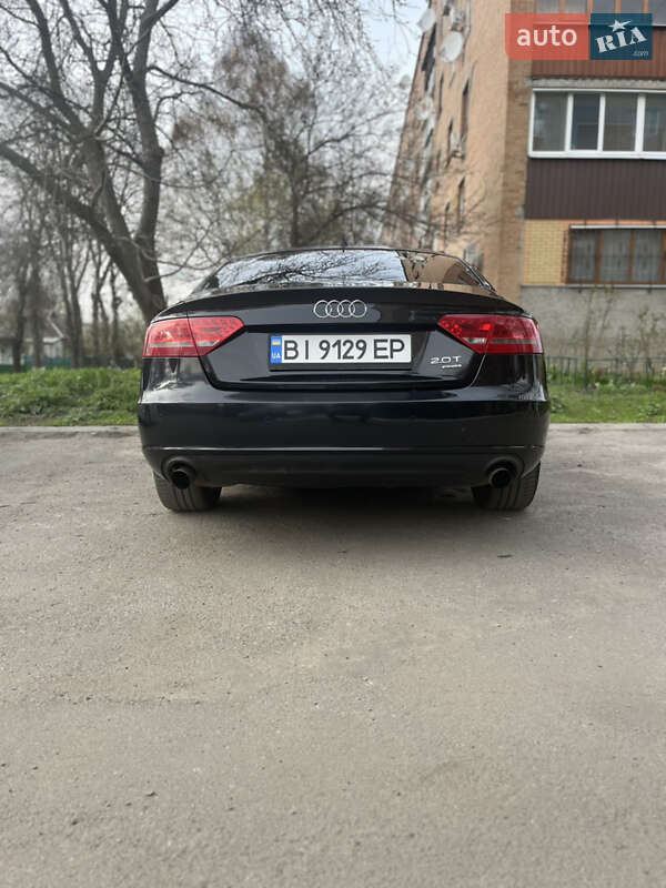 Купе Audi A5 2010 в Карловке