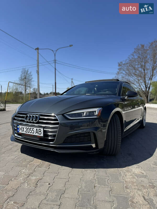 Купе Audi A5 2017 в Нетешине