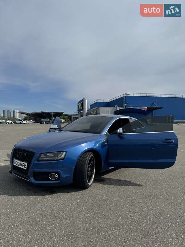 Купе Audi A5 2010 в Киеве