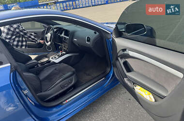 Купе Audi A5 2010 в 