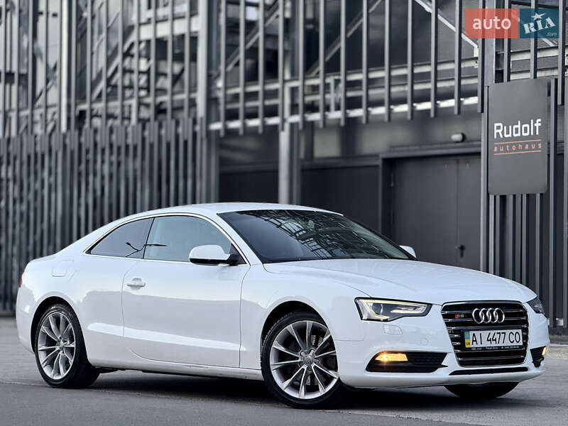 Купе Audi A5 2011 в 