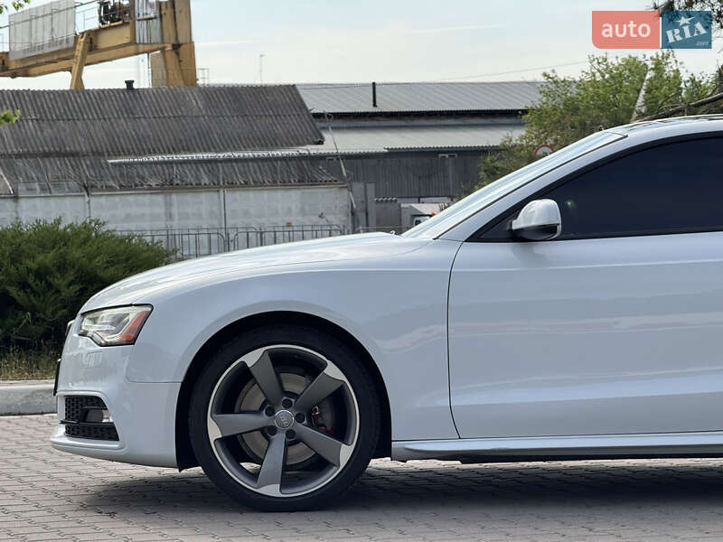 Купе Audi A5 2015 в Киеве