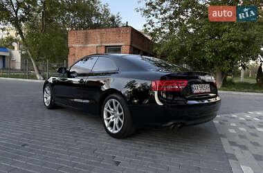 Купе Audi A5 2010 в 