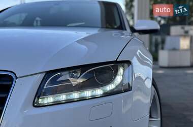 Купе Audi A5 2011 в 