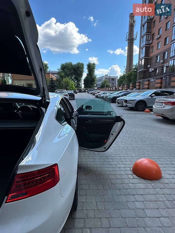 Купе Audi A5 2012 в Львове