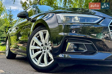 Лифтбек Audi A5 2017 в 