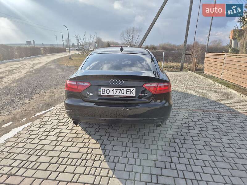 Купе Audi A5 2011 в Бучаче