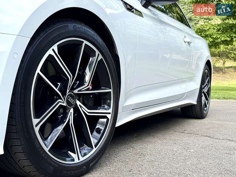 Купе Audi A5 2023 в Киеве