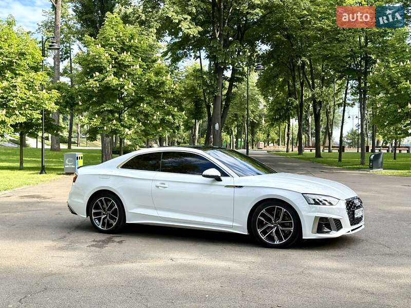 Купе Audi A5 2023 в Киеве