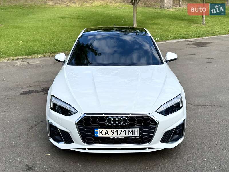 Купе Audi A5 2023 в Киеве