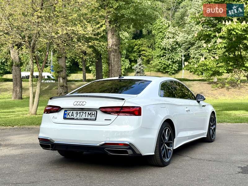 Купе Audi A5 2023 в Киеве