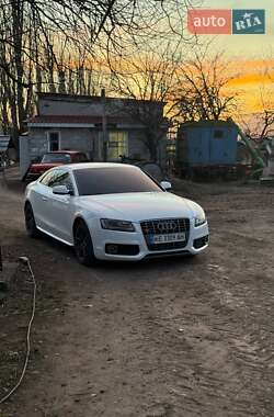 Купе Audi A5 2010 в 