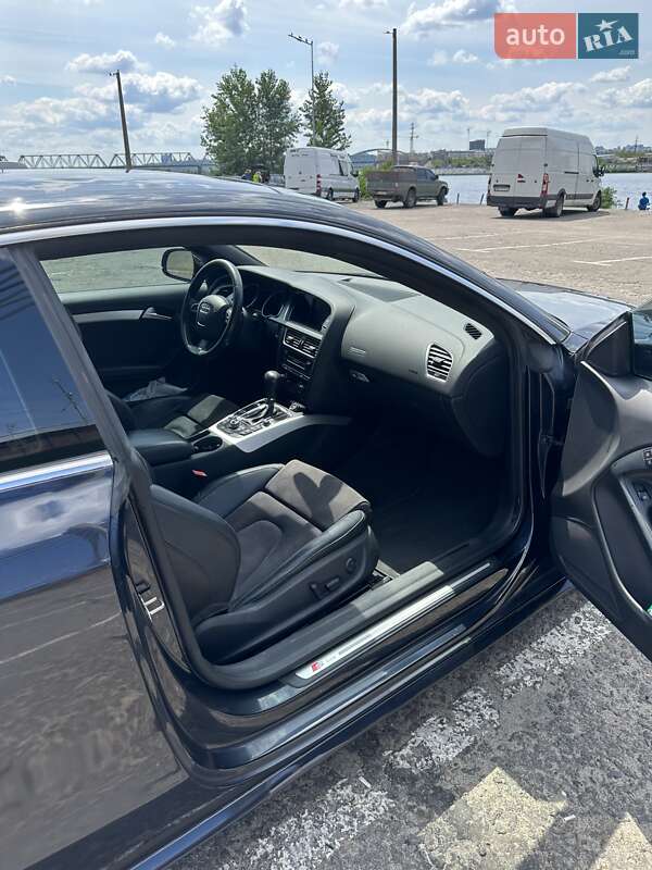 Купе Audi A5 2012 в Києві