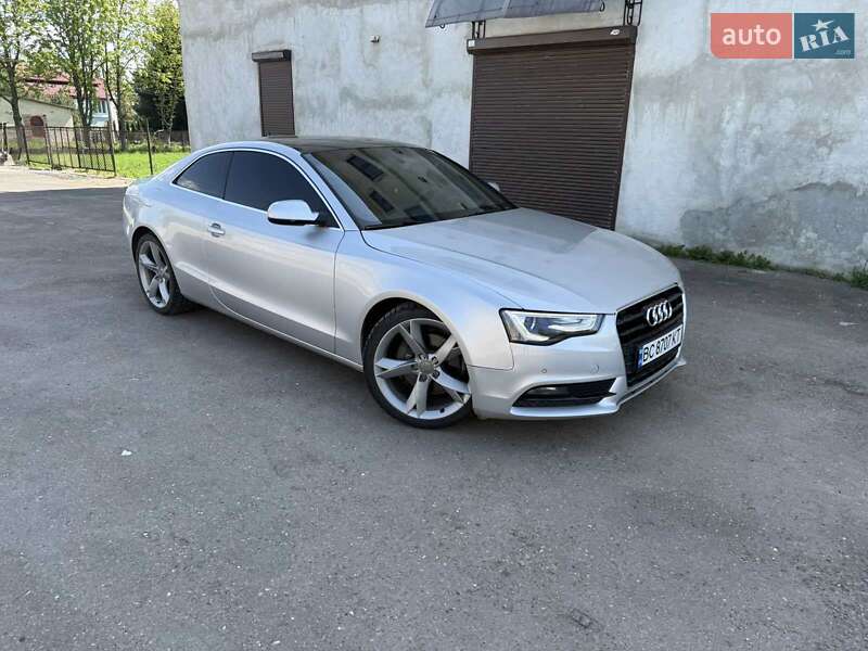 Купе Audi A5 2011 в 