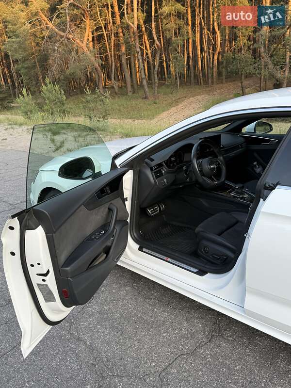 Лифтбек Audi A5 2022 в Кременчуге