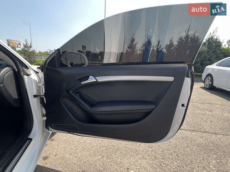 Купе Audi A5 2010 в Киеве