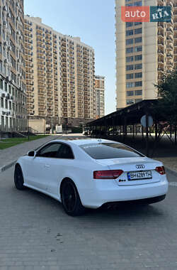 Купе Audi A5 2011 в 