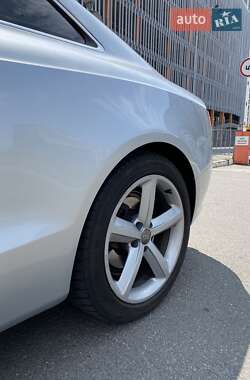 Купе Audi A5 2010 в 