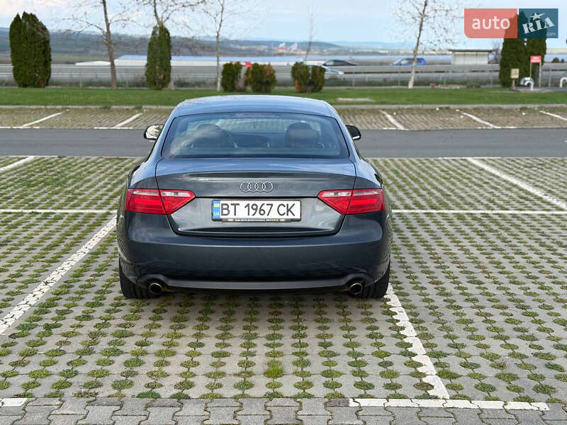 Купе Audi A5 2009 в Херсоне
