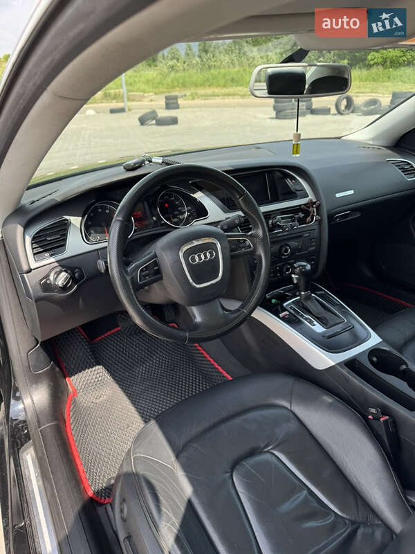 Купе Audi A5 2010 в Львове