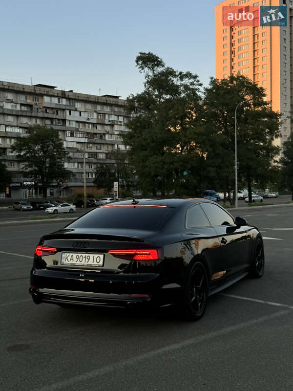 Купе Audi A5 2018 в Киеве