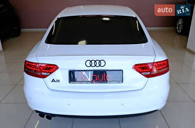 Купе Audi A5 2011 в 
