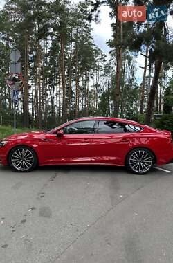 Ліфтбек Audi A5 2022 в 