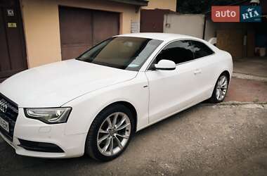 Купе Audi A5 2011 в 