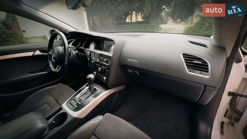 Купе Audi A5 2011 в Киеве