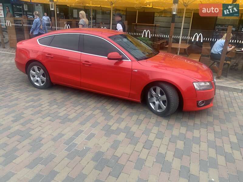 Купе Audi A5 2010 в Ужгороді