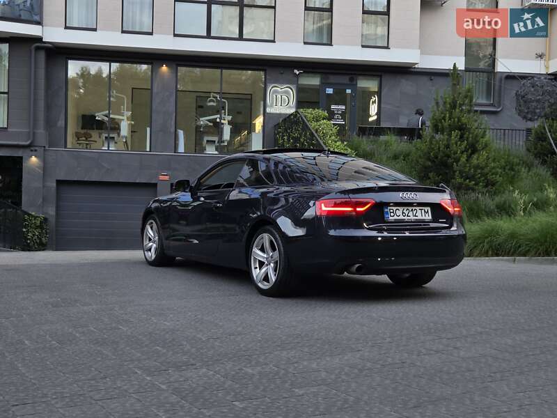 Купе Audi A5 2012 в Львове