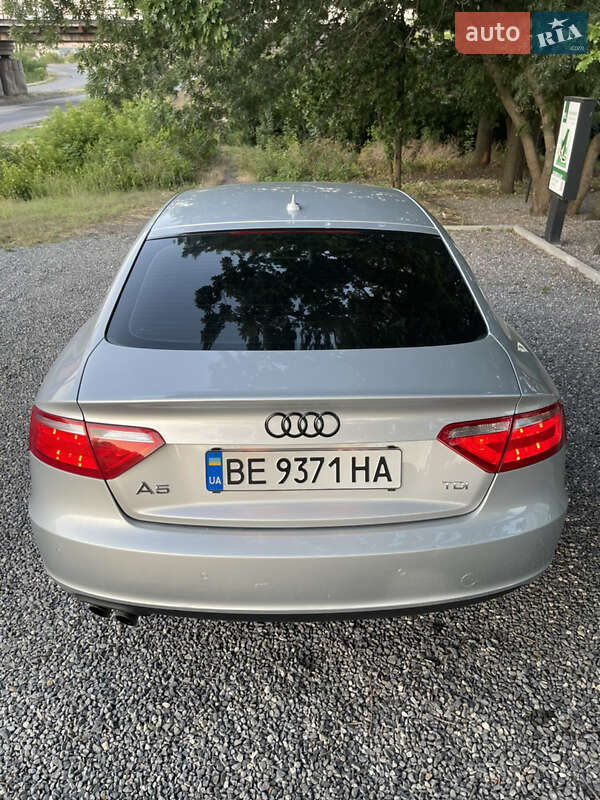 Купе Audi A5 2011 в Вознесенске