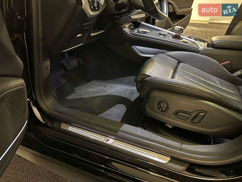 Купе Audi A5 2017 в Ужгороді