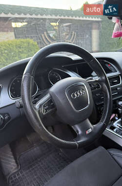 Купе Audi A5 2010 в 