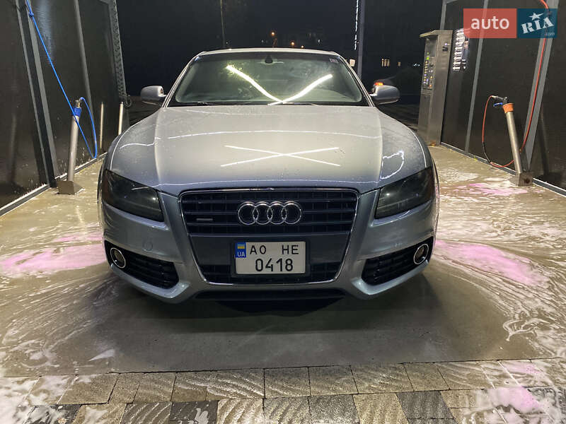 Купе Audi A5 2010 в Ужгороде