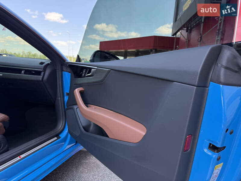 Купе Audi A5 2022 в Киеве