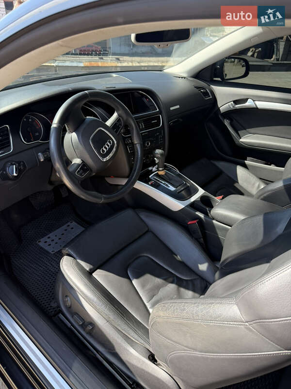 Купе Audi A5 2011 в Киеве