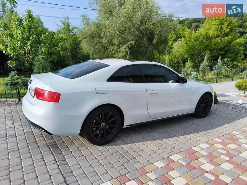 Купе Audi A5 2014 в Обухові
