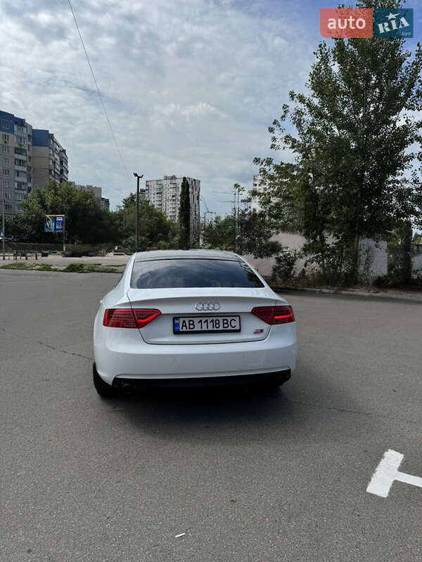 Купе Audi A5 2012 в Киеве