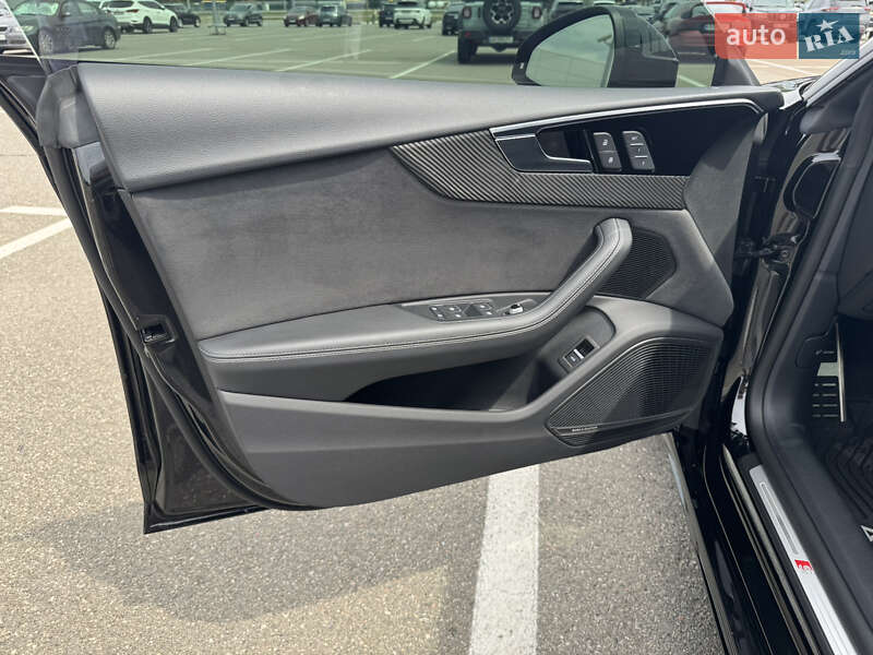 Лифтбек Audi A5 2022 в Киеве