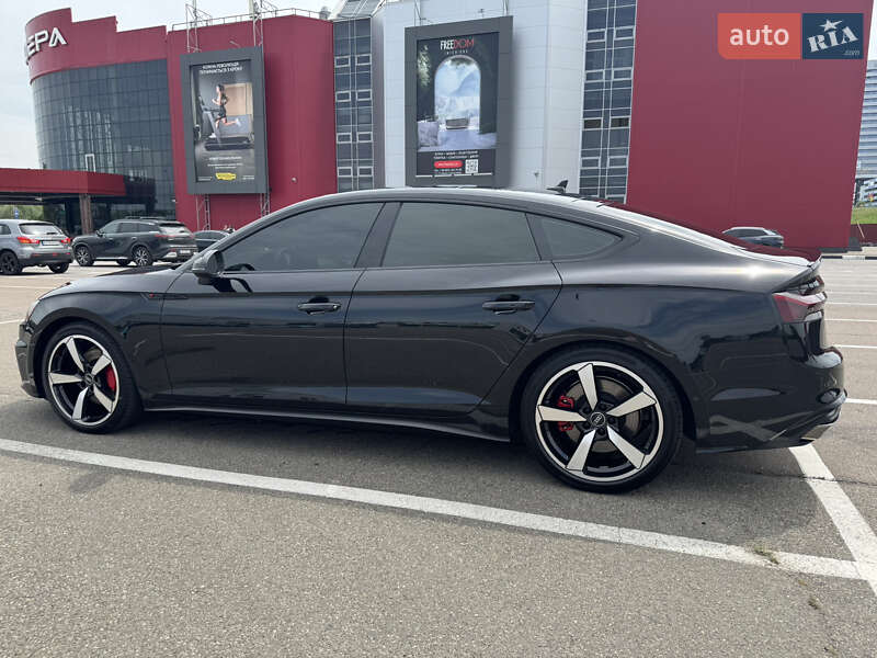 Лифтбек Audi A5 2022 в Киеве