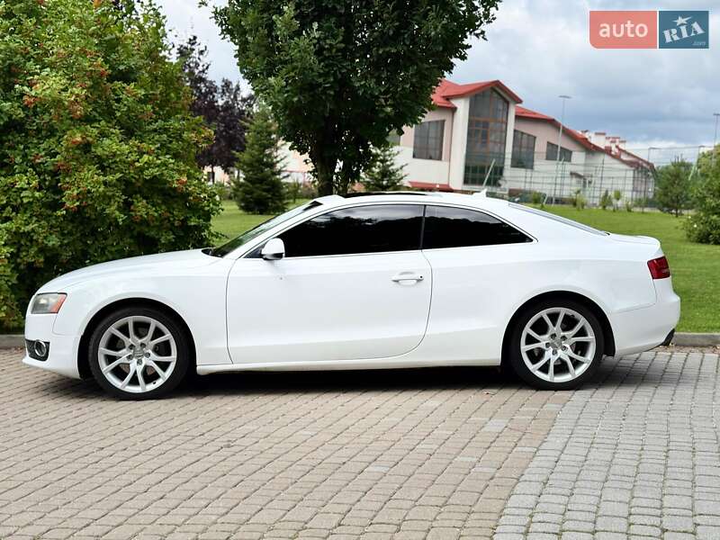 Купе Audi A5 2011 в Львове