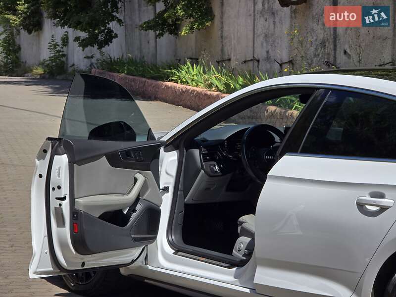 Купе Audi A5 2017 в Хмельницькому